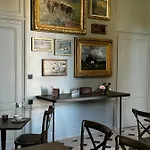 Les Deux Marguerite Pensión Alençon