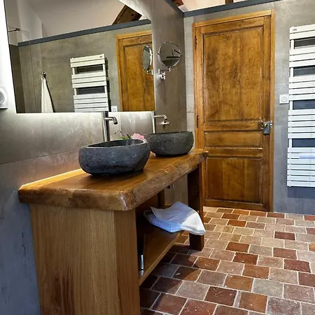 Les Deux Marguerite Alençon