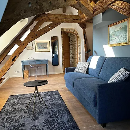 Les Deux Marguerite Gasthuis Alençon