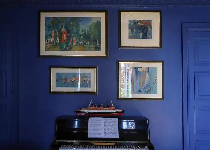 Les Deux Marguerite Alençon